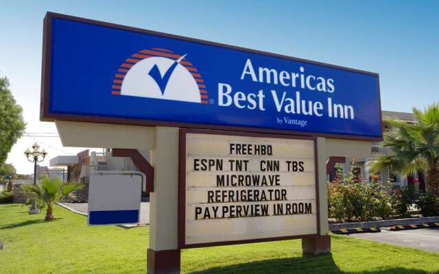Отель Americas Best Value Inn - Milpitas вид на фасад