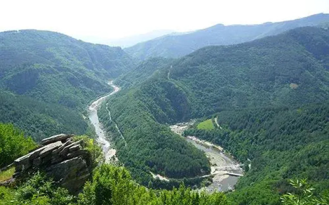 Отель Melanya Mountain Retreat Болгария, Ардино - отзывы, цены и фото номеров - забронировать отель Melanya Mountain Retreat онлайн приотельная территория