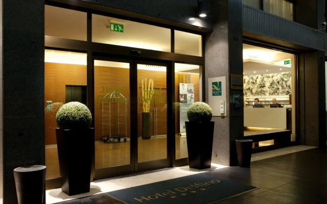 Hotel Ambasciatori вид на фасад