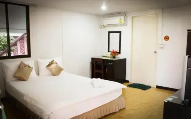 Rainbow House Resort