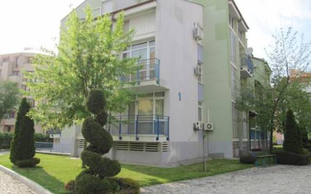 Апартаменты Mila Apartments in Elit 1 Солнечный берег вид на фасад