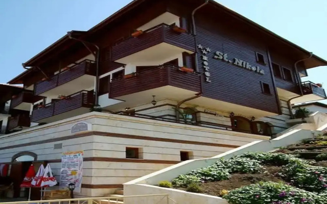 Hotel Sveti Nikola вид на фасад