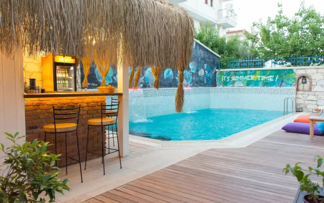 Отель Provence Mansion Alacati Чешме бассейн