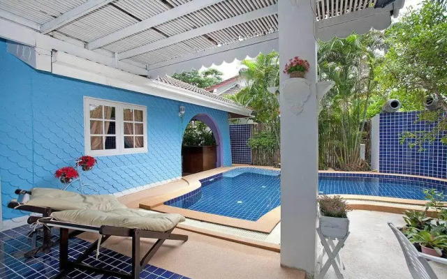 Отель Jomtien Paradise Villa вид на фасад
