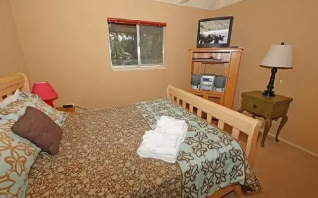 2552 Humboldt by RedAwning