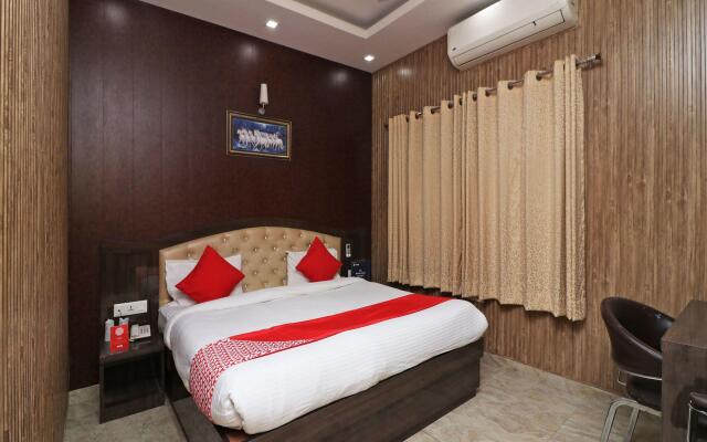 Отель OYO Rooms Bus Stand Gurgaon комната для гостей