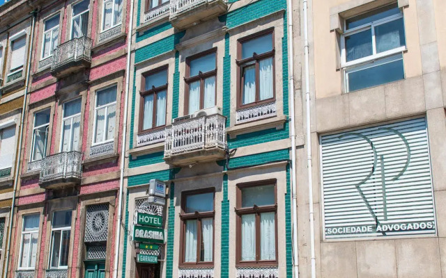 Hotel Brasilia вид на фасад