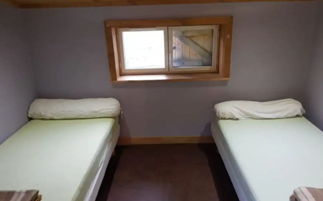 Chalet With 3 Bedrooms in Saint-pons-de-thomières, With Wonderful Moun