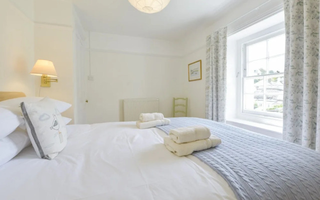 4 Coastguards Cottage