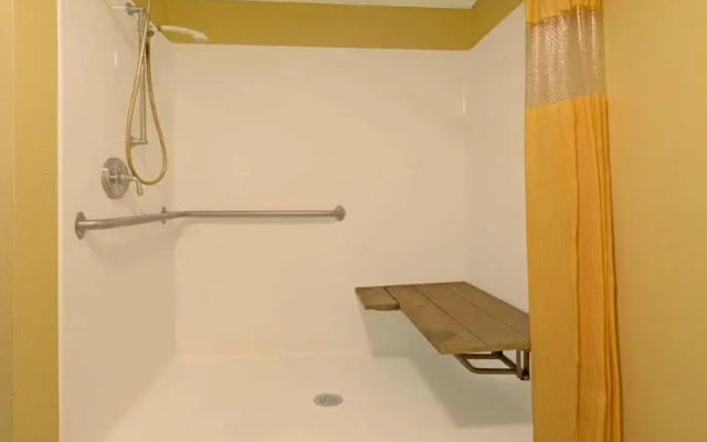 Cameron Days Inn