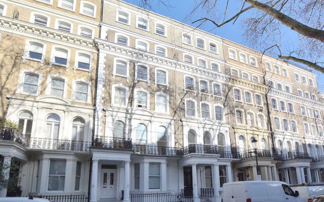 Отель 15 Beaufort Gardens Apartments Великобритания, Лондон - отзывы, цены и фото номеров - забронировать отель 15 Beaufort Gardens Apartments онлайн вид на фасад