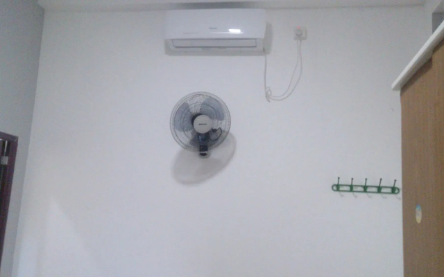 March 9 Hotel Kandy