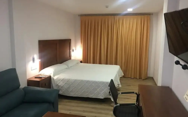 Hostal - Restaurante Playa Azul