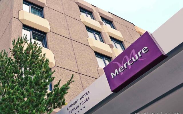 Mercure Airport Hotel Berlin Tegel вид на фасад