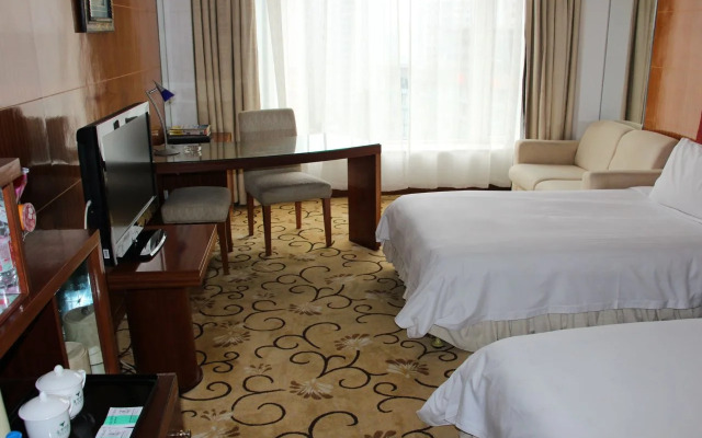 Golden Lustre Hotel