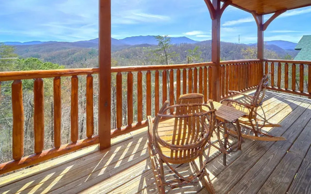 Tennessee Walts by Jackson Mountain Homes