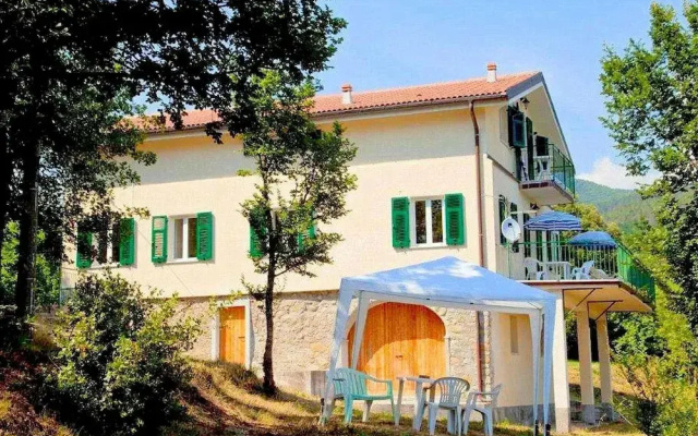 Rustic Cottage Charm in Liguria