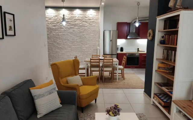 Central & Comfortable, 70m² Apt in Neos Kosmos