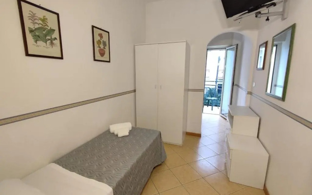 Hotel Athena
