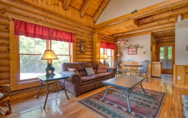 Cozy Bear Cove #288
