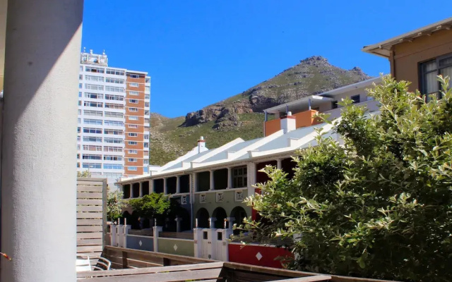 Surfs Up Studio Muizenberg Beachfront