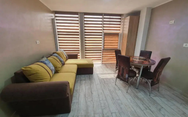 Apartament negris