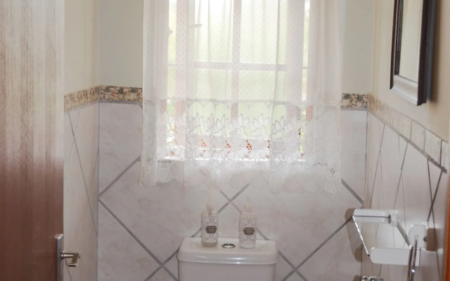 Aan De Bergen Guesthouse South Africa