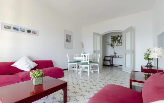 JOIVY Spectacular Sea View Apt For 5 W/Terrace