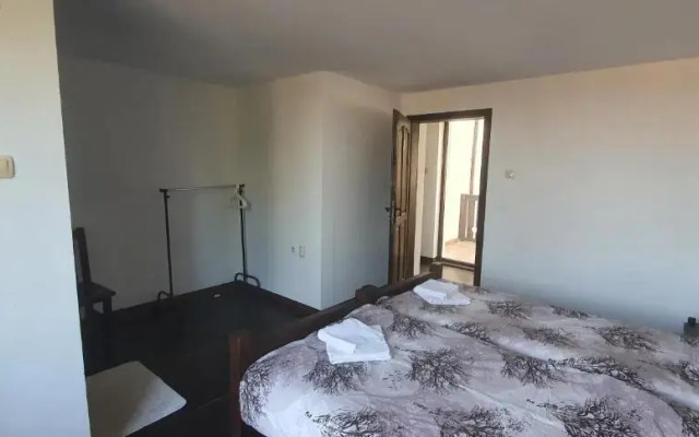 Guest House Ela