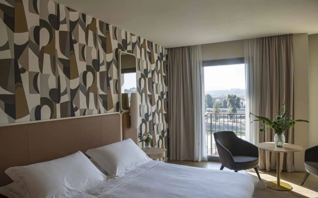 Columbus Urban Resort