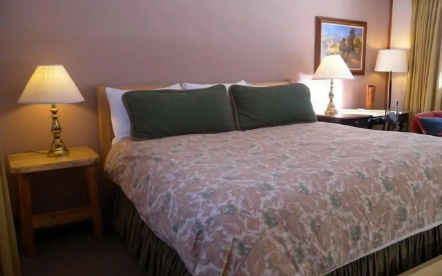 Redstone Cliffs Lodge