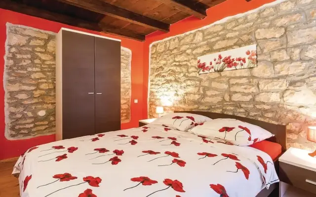 Nice Home in Rakalj With Wifi and 2 Bedrooms