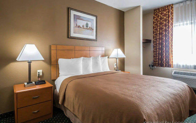 Quality Inn Coralville - Iowa River Landing