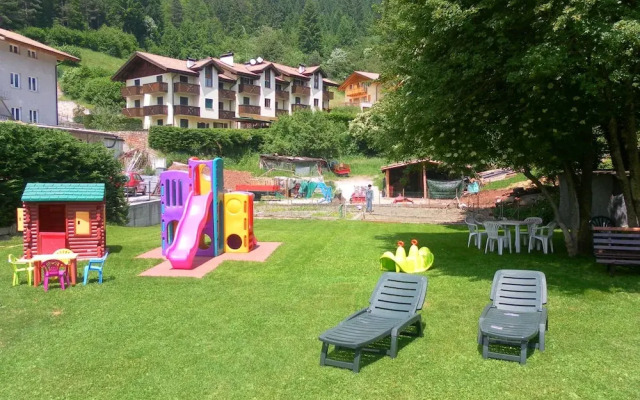 Molvenolago Apartments
