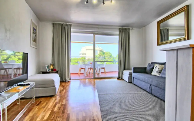 Luna Beach 210