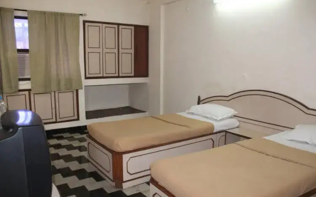 Hotel Royale Inn