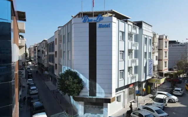 Blue Life Hotel