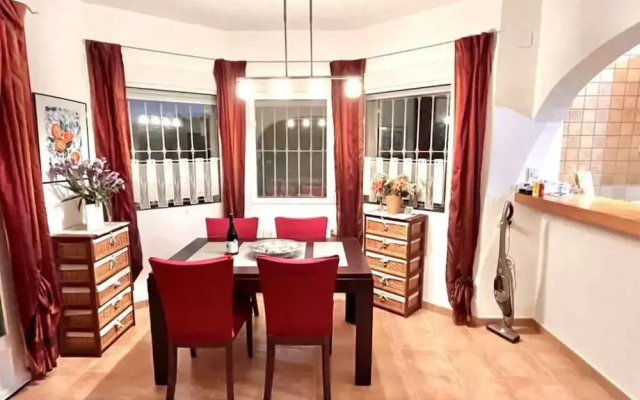 Villa Miraflores Comfortable Holiday Residence