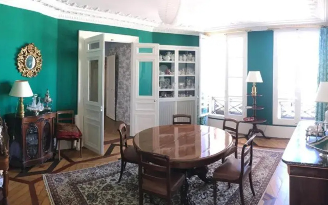Le 48 Paris (Adults Only)