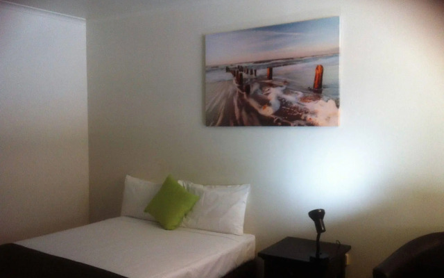 Coral Sands Motel