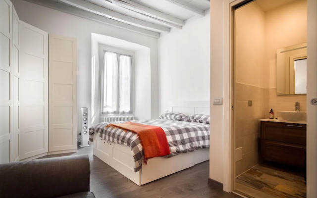 JOIVY Chic Studio in Como Centre