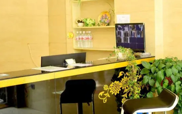 Dali Hangcheng Express Hotel (Erhai Park)