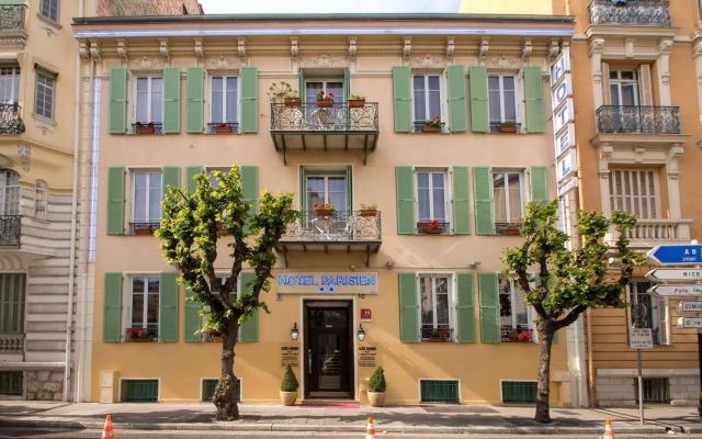 Hotel Parisien вид на фасад