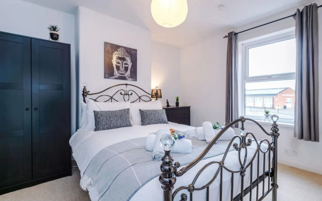 Stunning Home Amazing Location Great For Groups