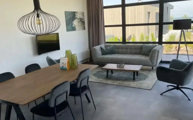 Sustainable Home Near the Golf Course