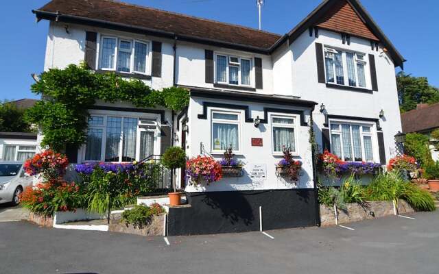 Отель Stover Lodge вид на фасад