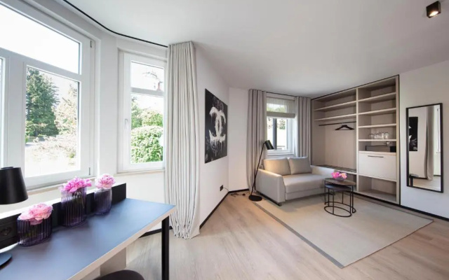 4K Hotel