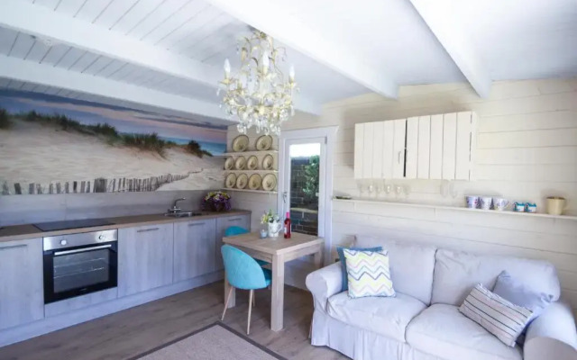 New Bespoke Log Cabin