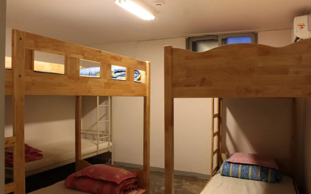 Fortune Guest House - Hostel
