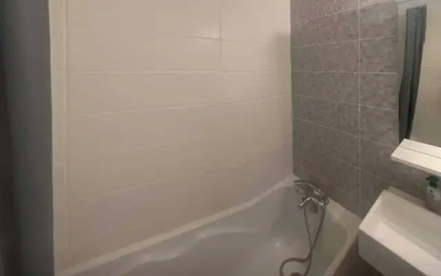 Private Room in a Shared Flat - Villeurbanne